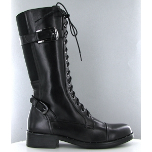 bottines regarde le ciel