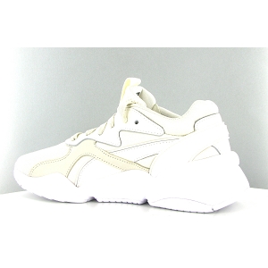 Nova girl boss best sale puma
