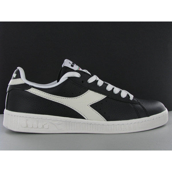 diadora l low waxed