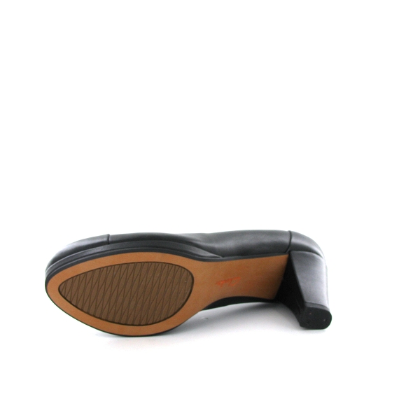 Chorus carol deals clarks
