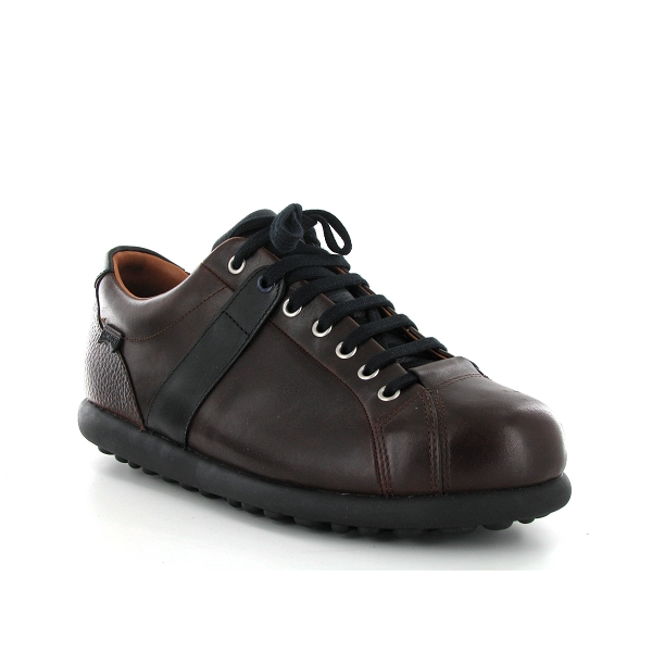 camper pelotas marron