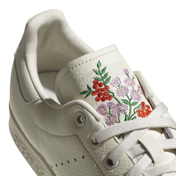 stan smith fleurs brodees